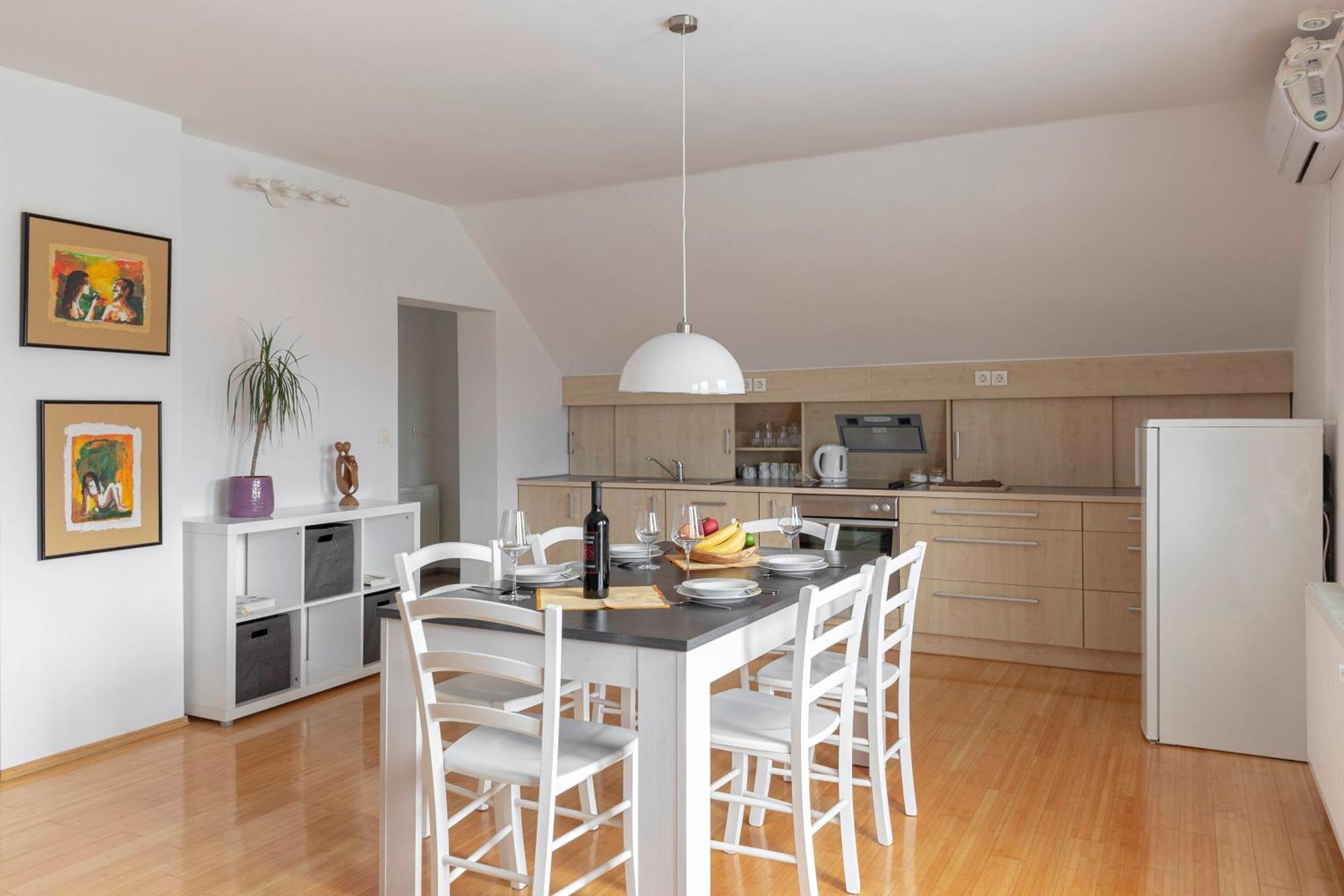 Apartment Tati Dol pri Ljubljani Ngoại thất bức ảnh